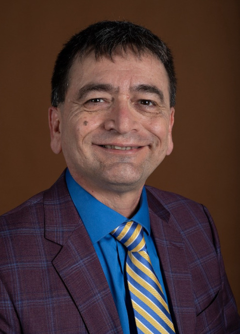 José Aguiñaga headshot picture (taken Nov 2021)